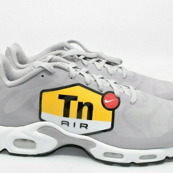 yellow and grey nike shoes